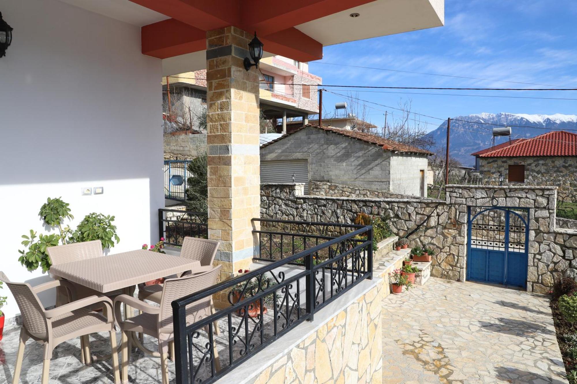 Villa Xherimeja Family Oasis Berat Szoba fotó
