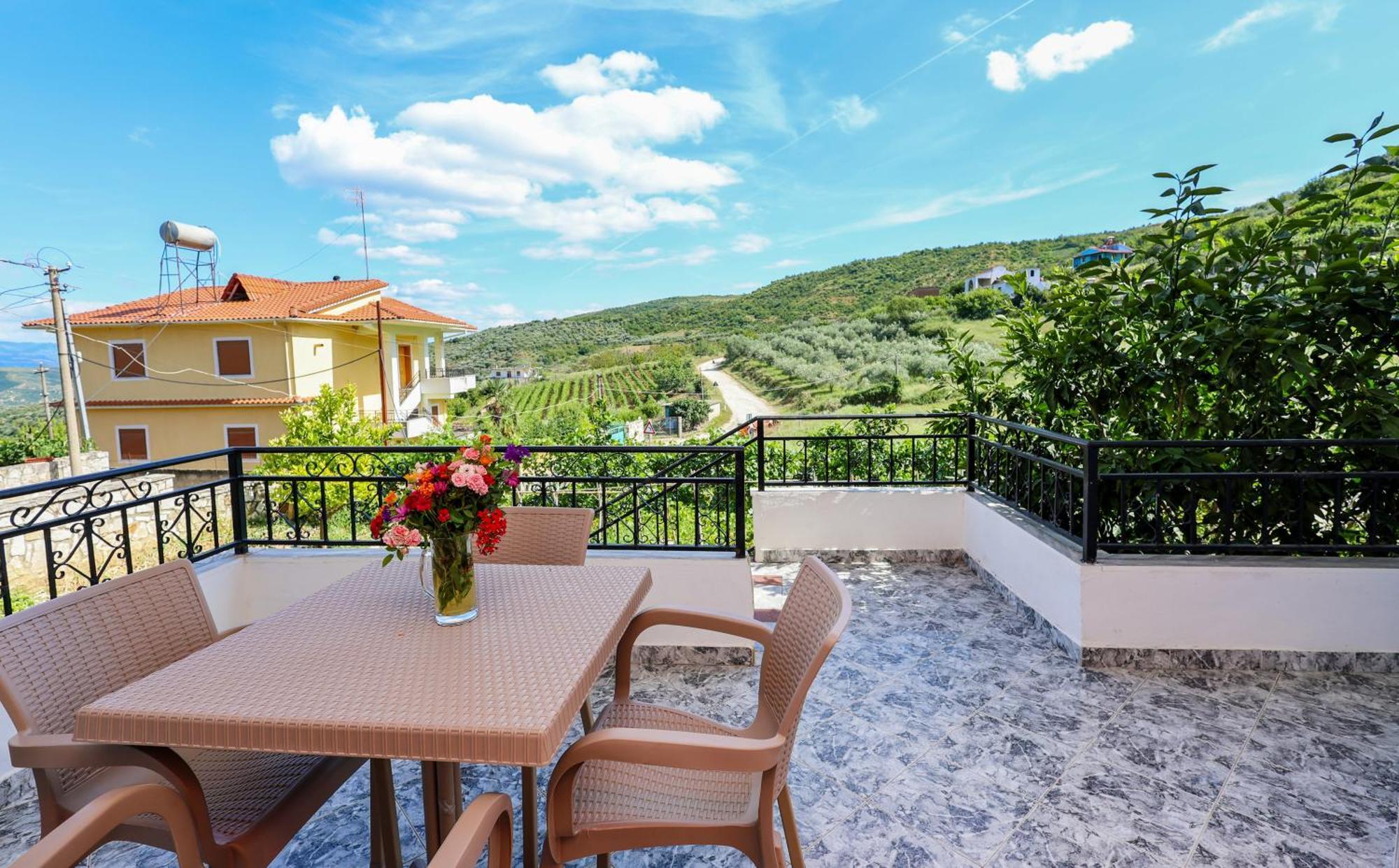 Villa Xherimeja Family Oasis Berat Kültér fotó